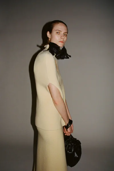 Look 13